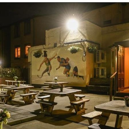 The Albert Hotel & Sports Bar Kingston upon Hull Exterior photo