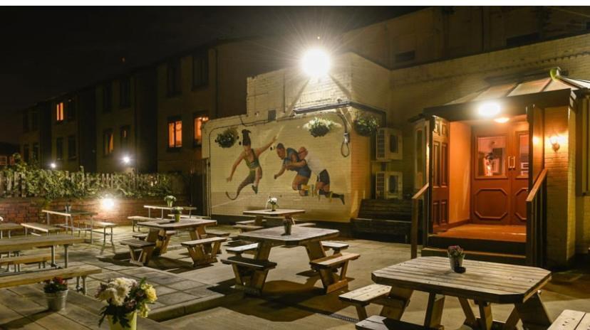 The Albert Hotel & Sports Bar Kingston upon Hull Exterior photo
